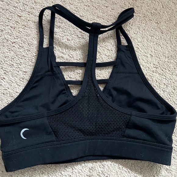 ZYIA Grid Bra - Picture 2 of 4